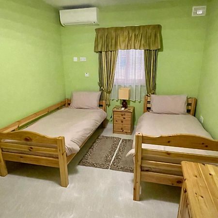 Regent Court - 3 Bedroom Apartment Within Walking Distance From Seafront St. Paul's Bay Exterior foto