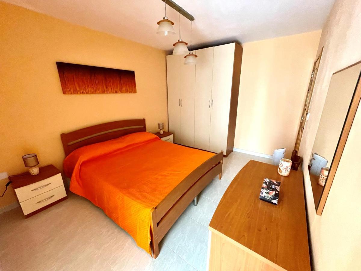 Regent Court - 3 Bedroom Apartment Within Walking Distance From Seafront St. Paul's Bay Exterior foto