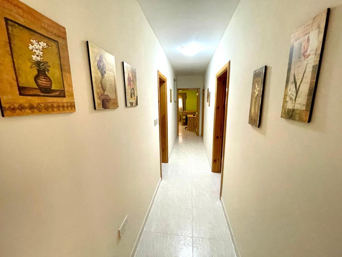 Regent Court - 3 Bedroom Apartment Within Walking Distance From Seafront St. Paul's Bay Exterior foto