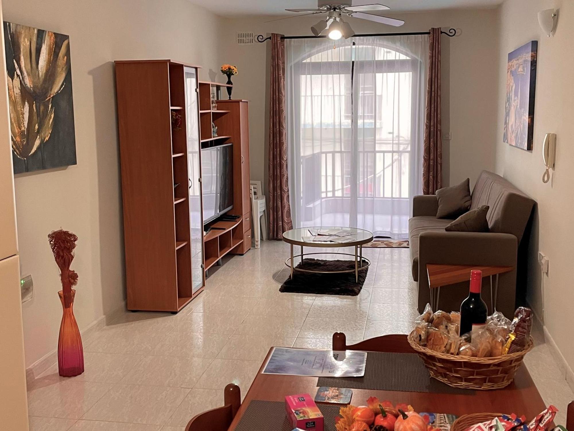 Regent Court - 3 Bedroom Apartment Within Walking Distance From Seafront St. Paul's Bay Exterior foto