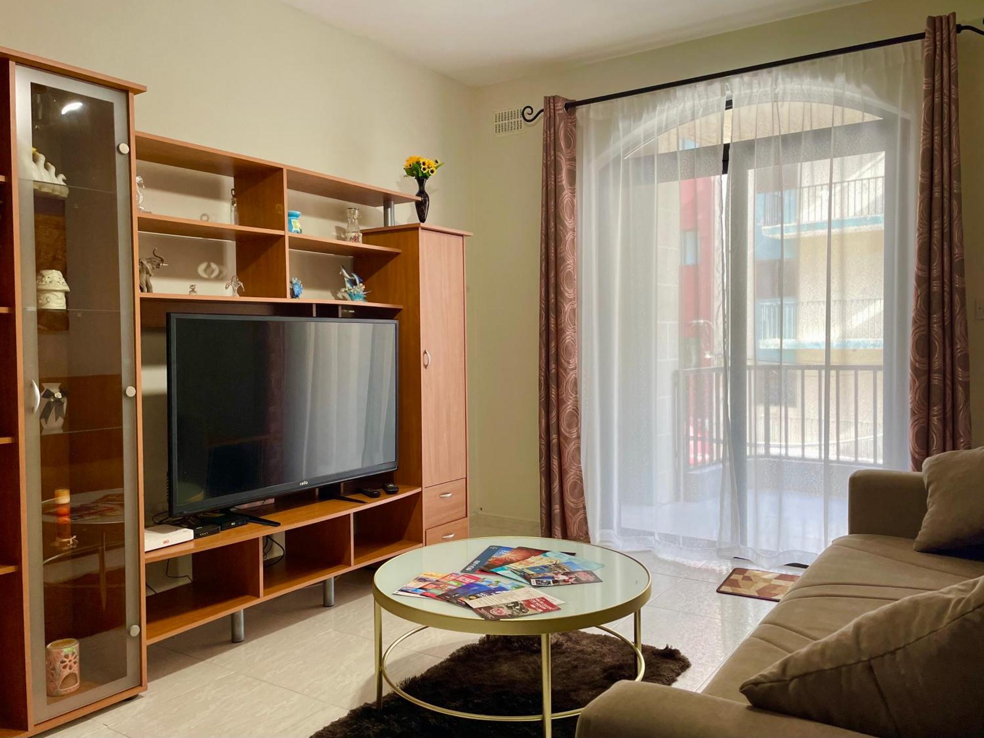 Regent Court - 3 Bedroom Apartment Within Walking Distance From Seafront St. Paul's Bay Exterior foto